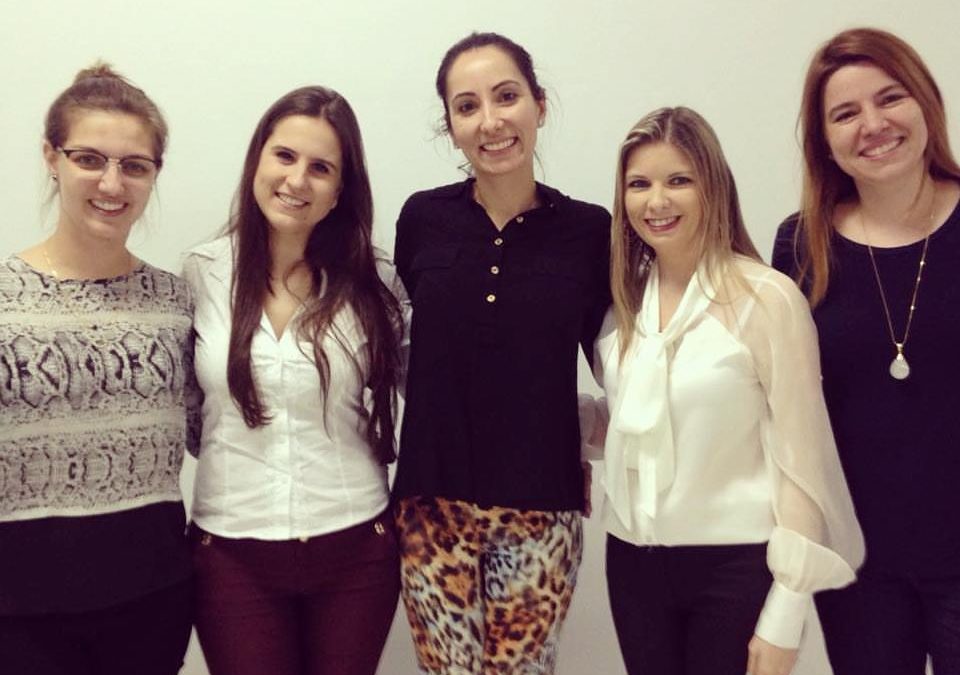 Acadêmicos da primeira turma de Odontologia da UNIUV apresentam TCC