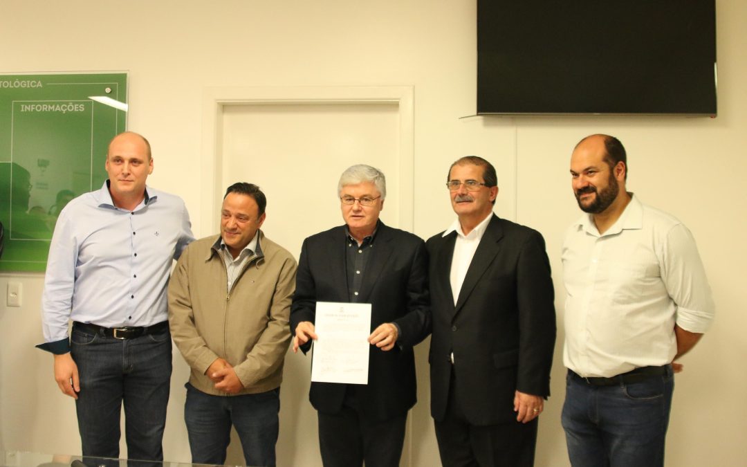 Curso de Odontologia da UNIUV é reconhecido com a presença do Chefe da Casa Civil