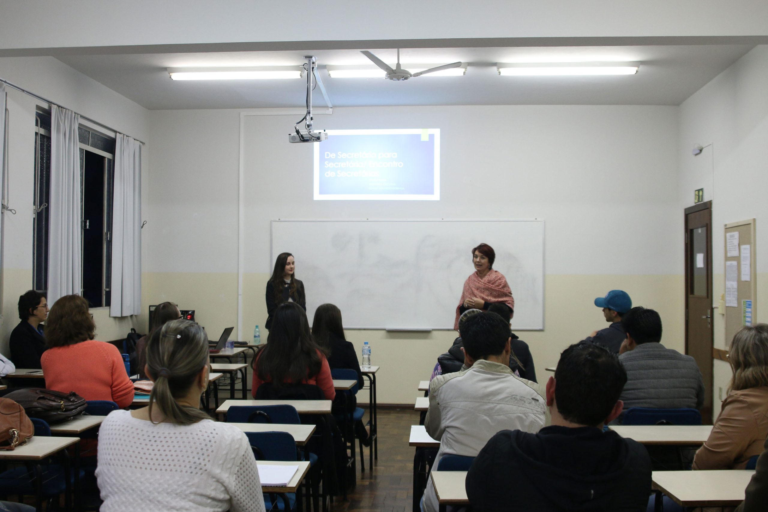 Curso De Secretariado Executivo Realiza Palestra Com Camila Russo - Uniuv