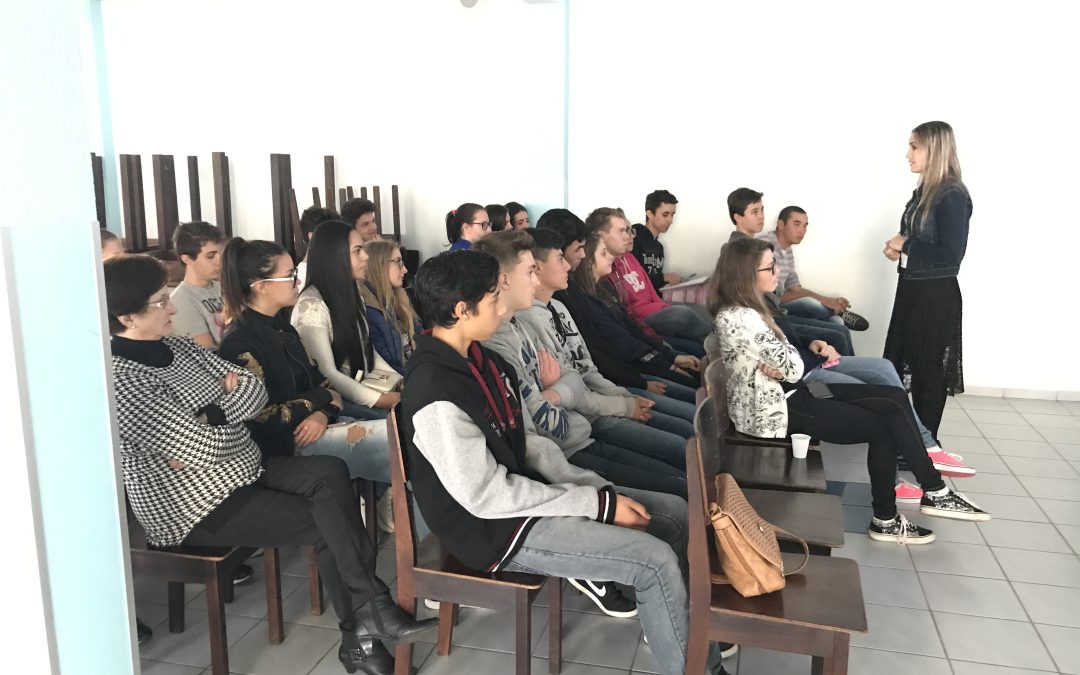 Projeto Rio Limpo é apresentado para jovens do Mini TLC