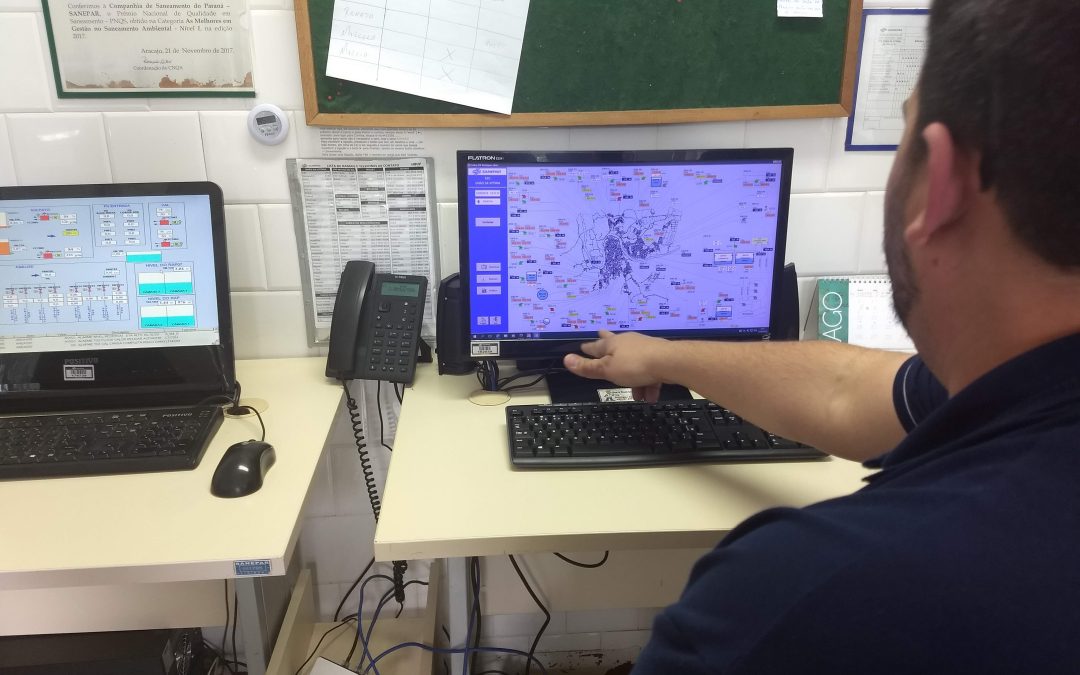 Acadêmicas de Engenharia Ambiental fazem visita técnica a Sanepar