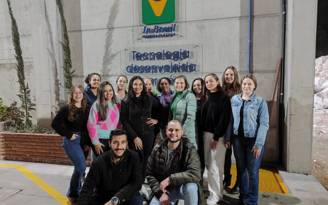 Turma de Administração visita a Empresa InBrasil