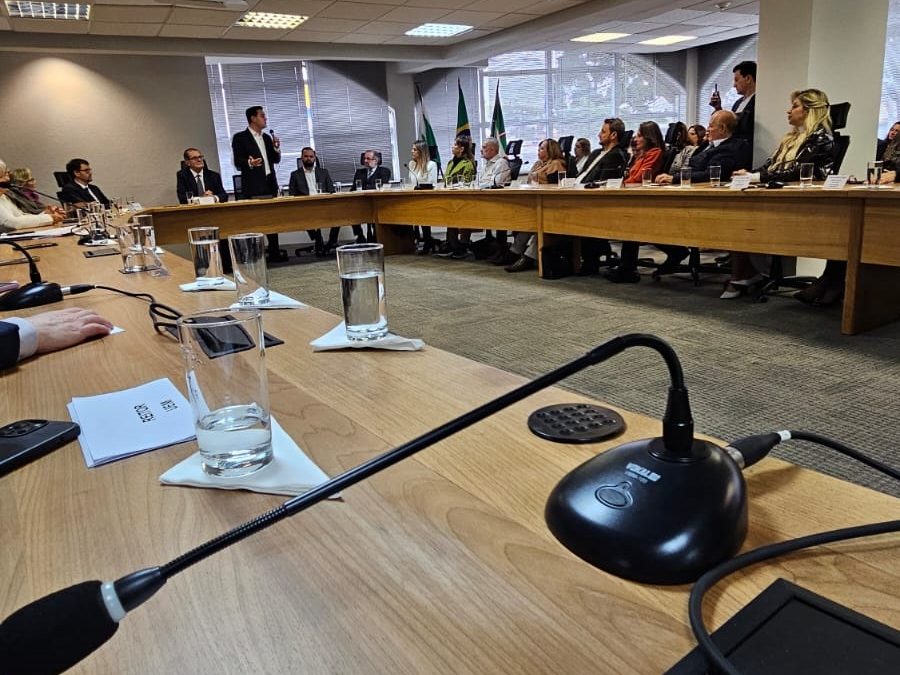 Uniuv participa de evento no Conselho Estadual de Educação na semana em que completa 50 anos de Ensino Superior